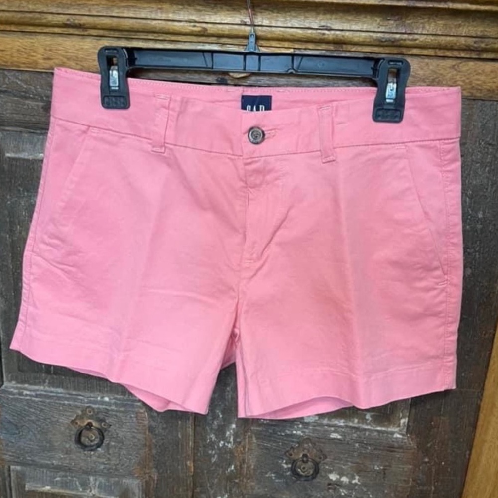 Gap Relaxed Fit Chino Shorts size 4